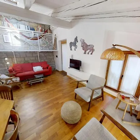 Triestevillas Commerciale - Quiet Area Apartment